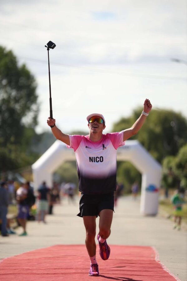 WhatsApp Image 2026-01-26 at 11.54.37 PM (4) Polera Running